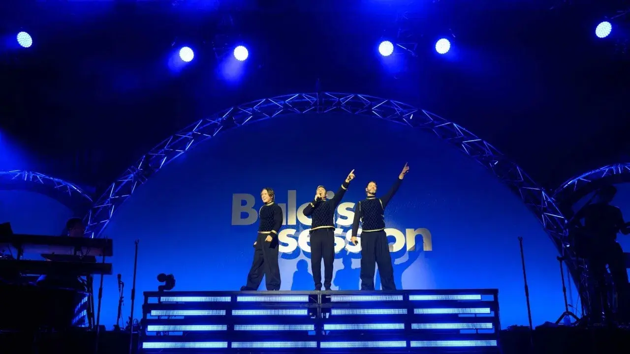 Take That play Baloise Session