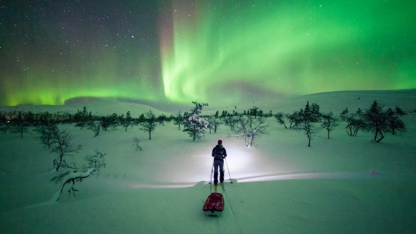 Revontulien armoilla